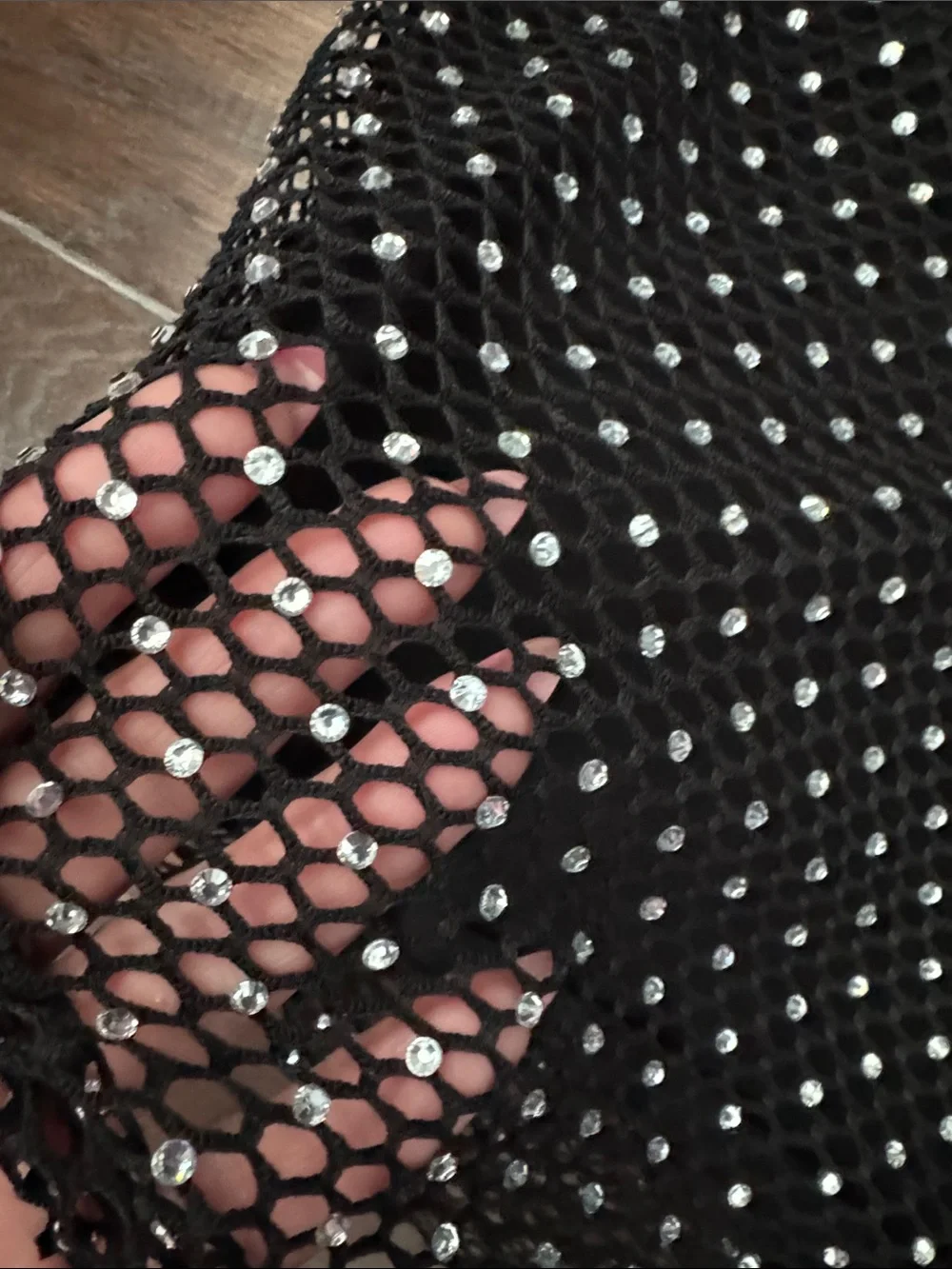 Black Sleeveless V-Neck rhinestone Mesh Tank Top - Picture 2 of 4